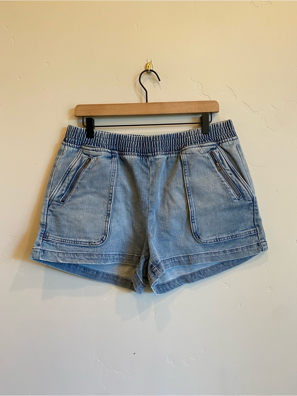AMERICAN EAGLE Aerie Denim Blue Elastic Waist Shorts